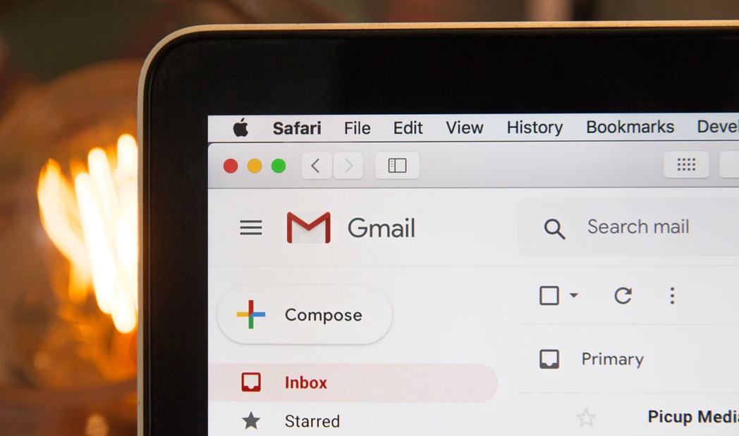 タブレット＆サファリで見る　gmailのインターフェース